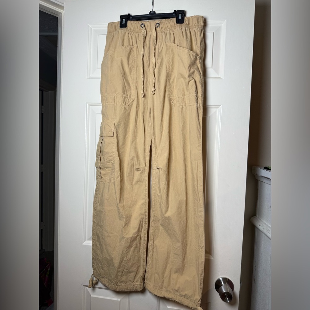 Aerie Parachute Pants Adjustable Waist & Cuffs‎